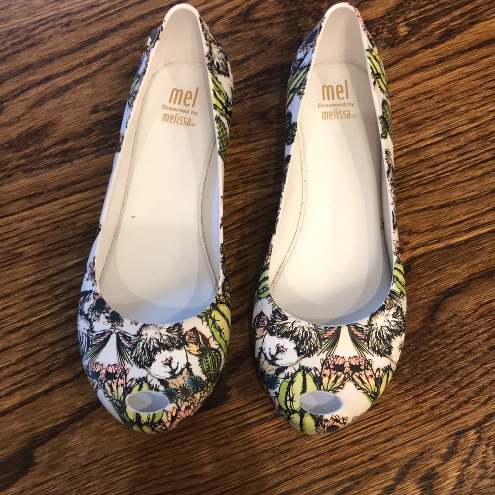 MEl by Melissa hidden wedge shoe!